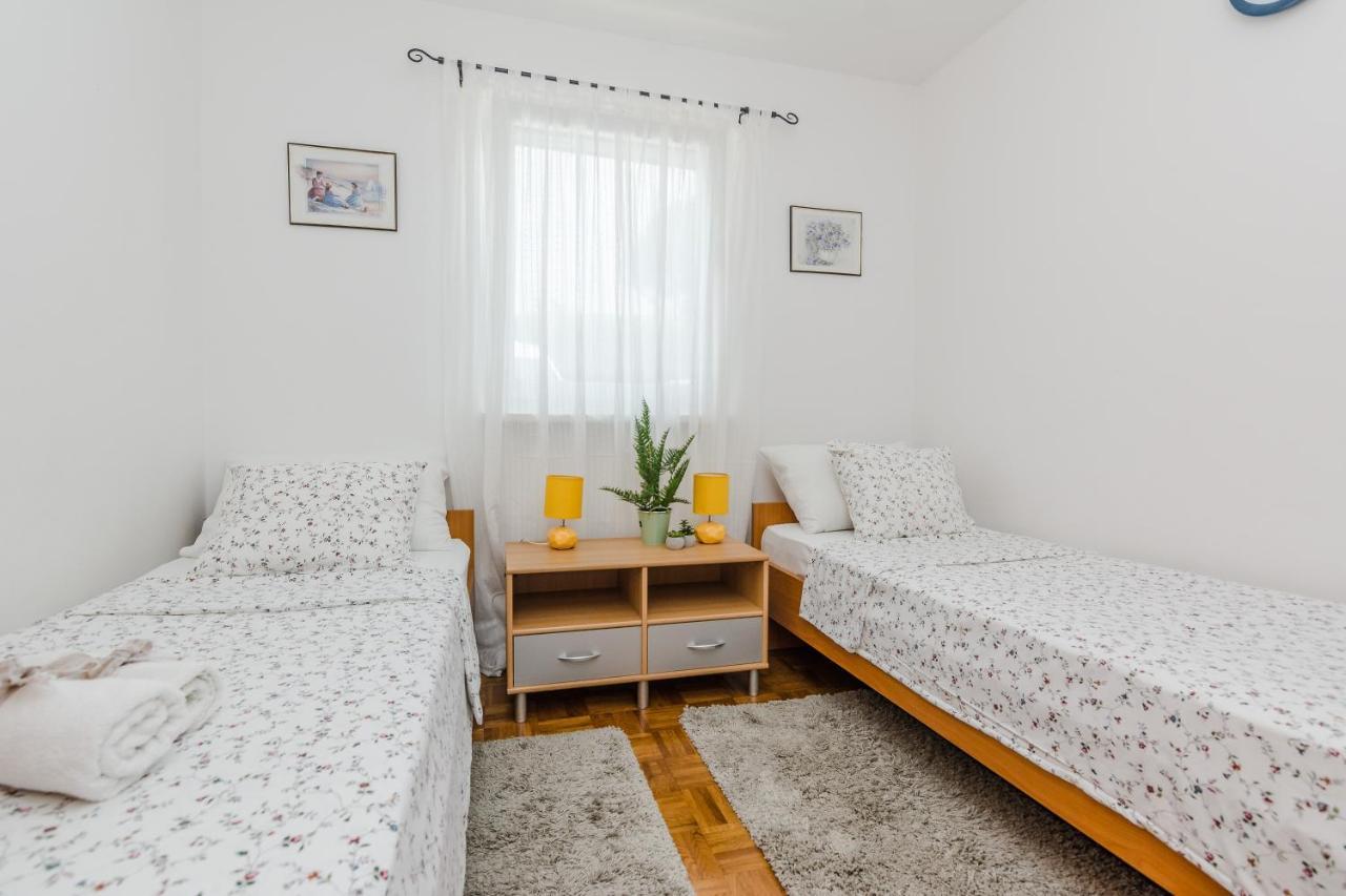 Luton Apartment Zadar Kozino Heating Pool & Jacuzzi Exterior foto
