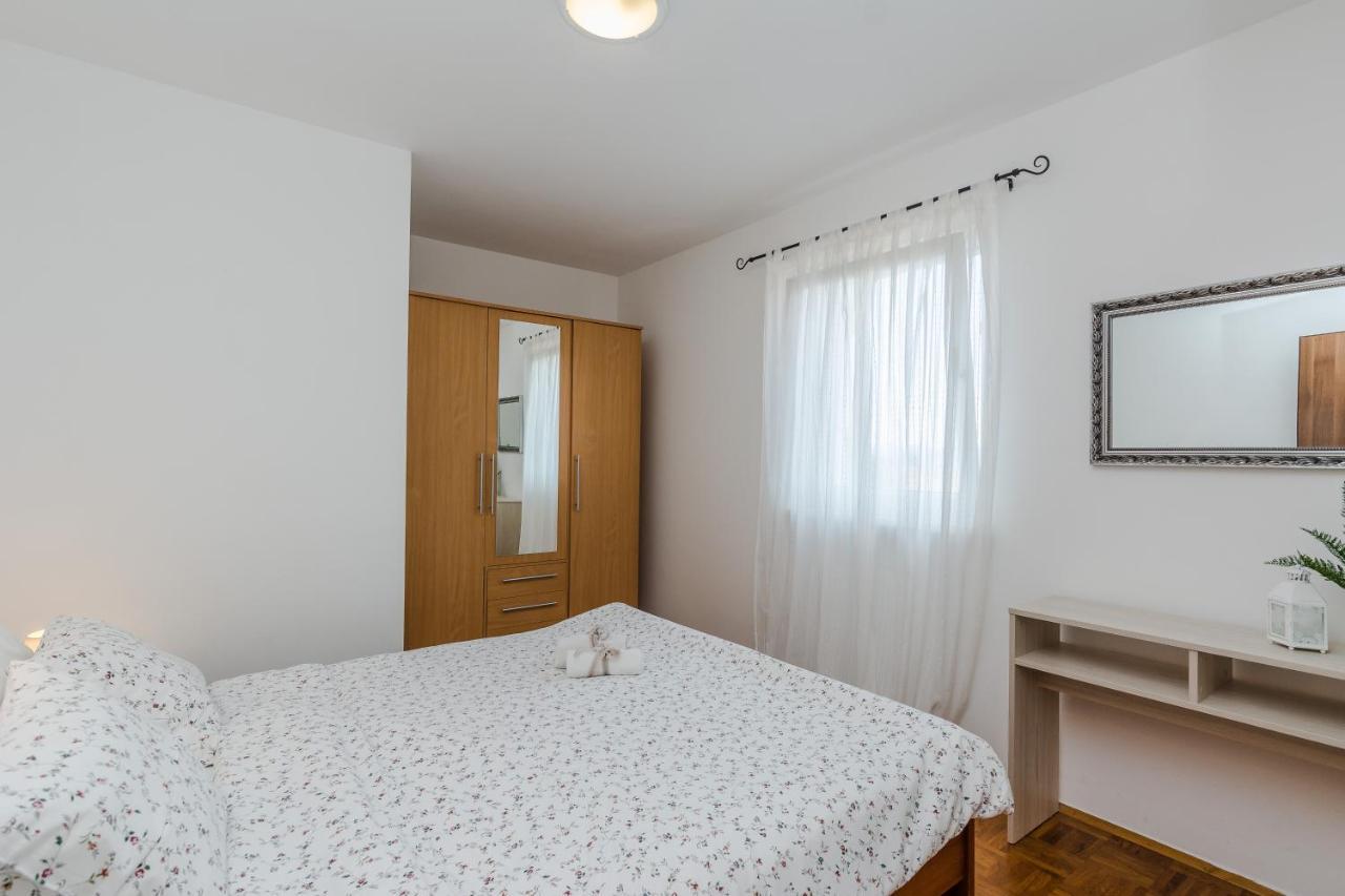 Luton Apartment Zadar Kozino Heating Pool & Jacuzzi Exterior foto